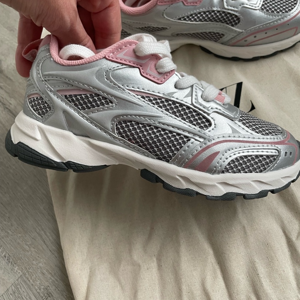 Zara Silver and Pink Sneakers - Picture 2 of 7